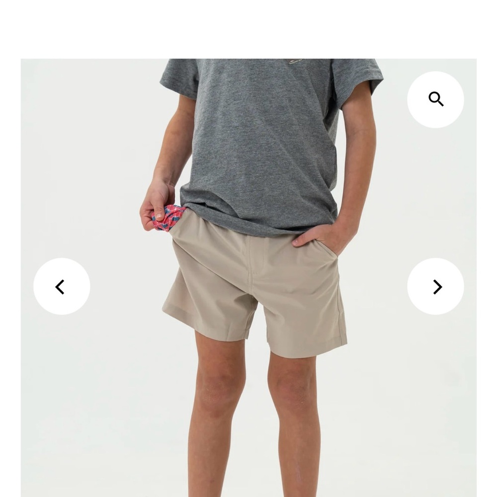 Burlebo Youth Everyday Short in Light Khaki Size XS